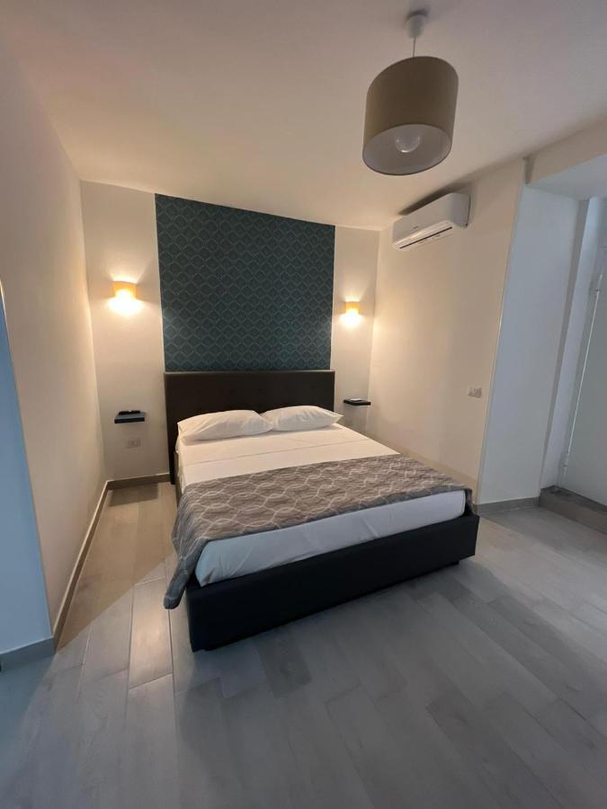 Cristiano Apartamento *